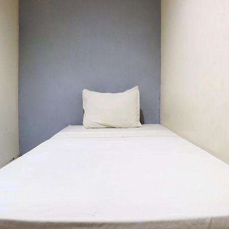 Sabrina Guest House Jacarta Exterior foto