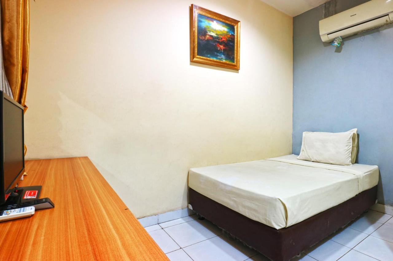 Sabrina Guest House Jacarta Exterior foto